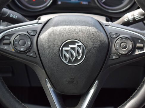 Used 2020 Buick Envision Essence w/ Experience Buick Package FWD image 22
