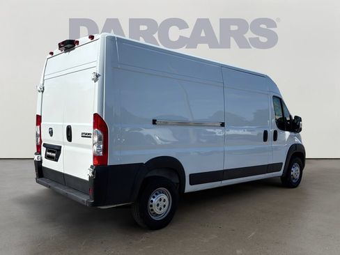 Used 2024 RAM ProMaster 2500 w/ Convenience Group FWD image 7