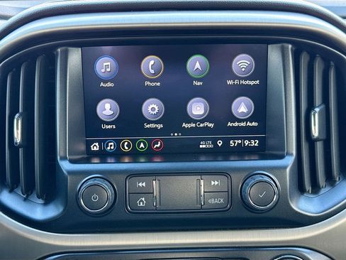 Used 2022 GMC Canyon Denali image 14