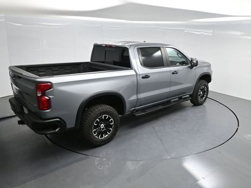 Used 2024 Chevrolet Silverado 1500 ZR2 w/ Technology Package image 59