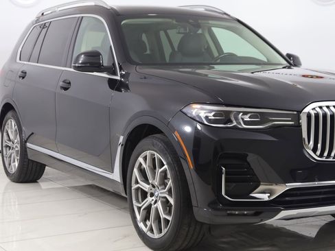 Used 2021 BMW X7 xDrive40i w/ Cold Weather Package AWD/4WD image 43