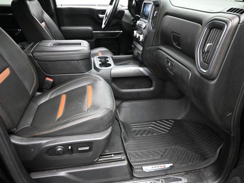 Used 2020 GMC Sierra 1500 AT4 w/ AT4 Preferred Package AWD/4WD image 7