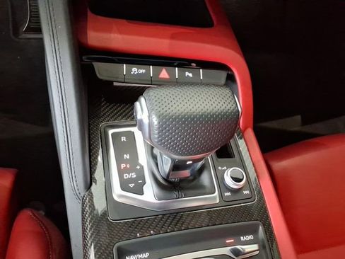 Certified 2022 Audi R8 V10 performance AWD/4WD image 13