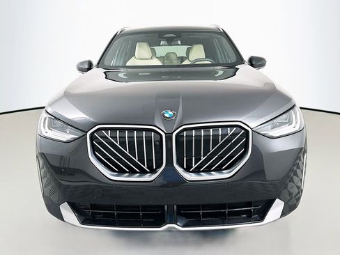 Used 2025 BMW X3 xDrive30i w/ Premium Package AWD/4WD image 2
