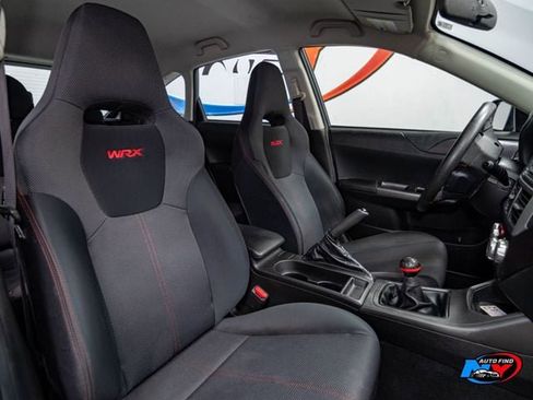 Used 2014 Subaru Impreza WRX Hatchback image 31