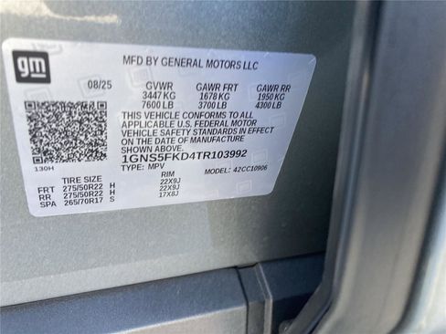 New 2026 Chevrolet Suburban Premier image 32