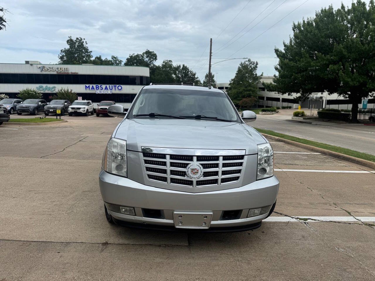 Used 2013 Cadillac Escalade Luxury RWD image 11