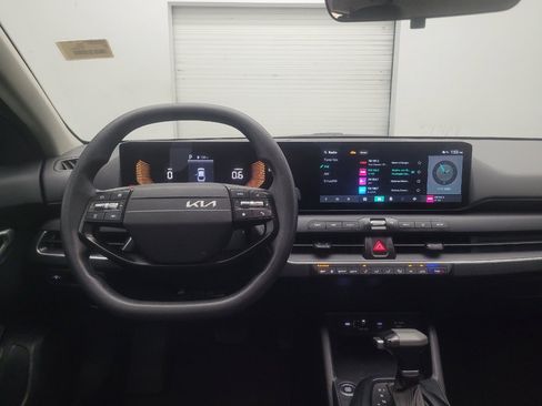 Used 2025 Kia K4 FWD image 22