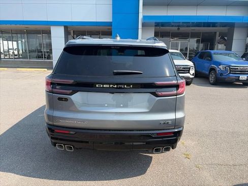 New 2026 GMC Acadia Denali Ultimate w/ LPO, Floor Liner Package AWD/4WD image 5