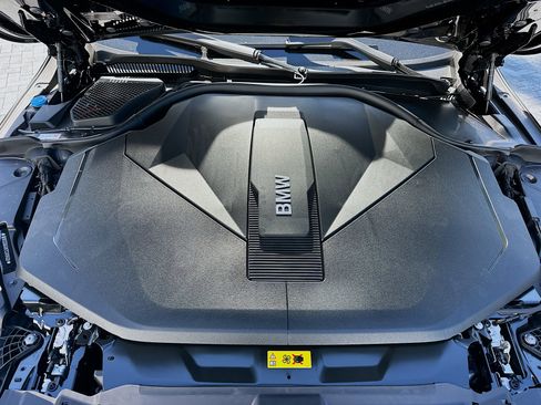 New 2026 BMW i5 eDrive40 w/ M Sport Package image 25