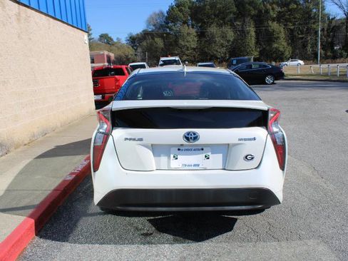 Used 2018 Toyota Prius One image 5