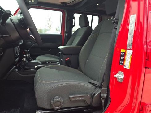 Certified 2025 Jeep Wrangler Sahara 4xe image 9