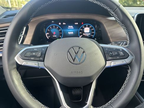 New 2026 Volkswagen Atlas SE image 14