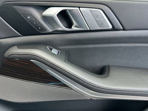 New 2026 BMW X7 xDrive40i w/ Premium Package image 20