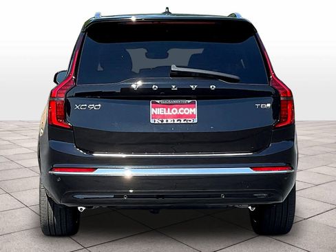 New 2026 Volvo XC90 T8 Ultra w/ Protection Package AWD/4WD image 6