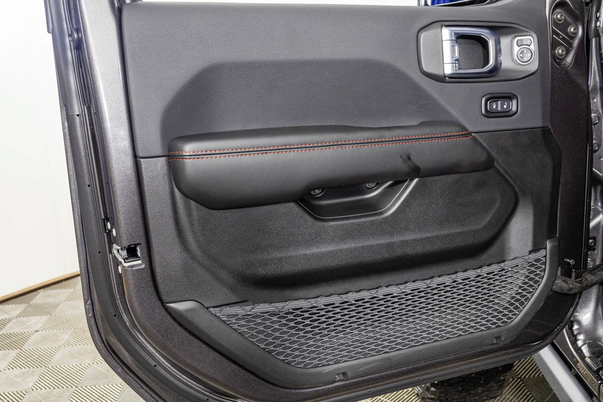 New 2027 Jeep Wrangler Unlimited Rubicon AWD/4WD image 34
