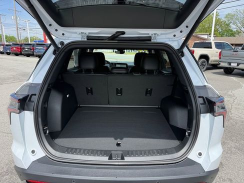 Used 2026 Chevrolet Equinox RS w/ Convenience Package III FWD image 30