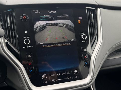 Used 2022 Subaru Outback Premium image 18