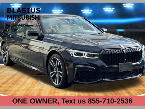 Used 2022 BMW 740i xDrive 740i xDrive w/ M Sport Package image 1