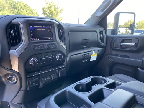 Used 2026 Chevrolet Silverado 3500 W/T w/ WT Convenience Package AWD/4WD image 23