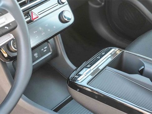 New 2026 Hyundai Tucson Blue SE image 24