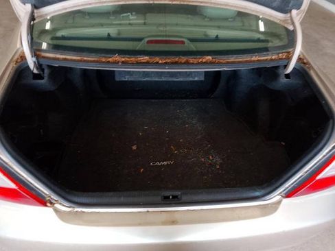 Used 2002 Toyota Camry LE FWD image 26