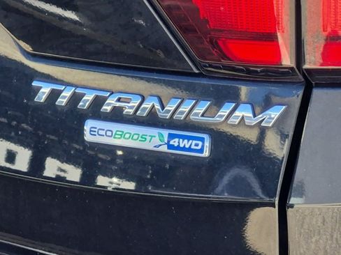 Used 2019 Ford Escape Titanium AWD/4WD image 15