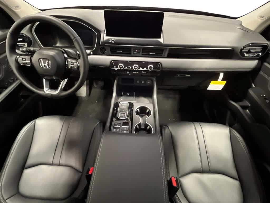New 2026 Honda Pilot Touring image 14