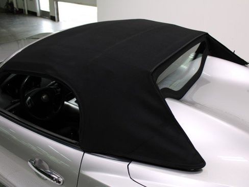 Used 2008 Saturn Sky w/ Premium Trim Package image 33