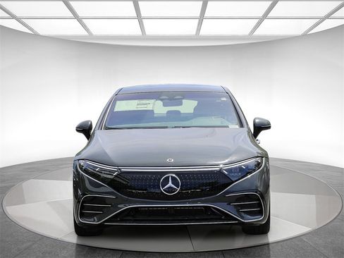 Used 2024 Mercedes-Benz EQS 580 4MATIC Sedan image 6