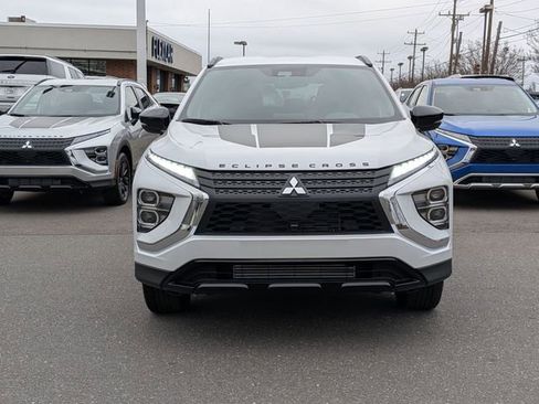 New 2025 Mitsubishi Eclipse Cross Black Edition image 9