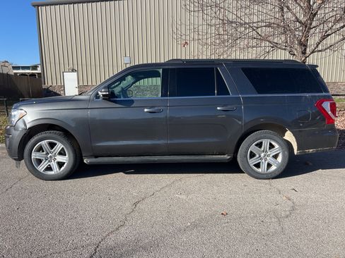 Used 2018 Ford Expedition Max XLT w/ Equipment Group 201A image 9