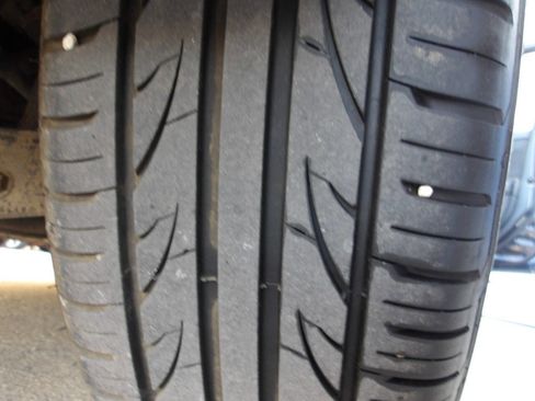 Used 2011 Chrysler 200 Touring image 8