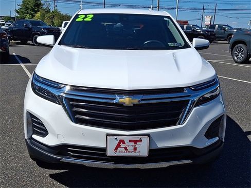 Certified 2022 Chevrolet Equinox LT image 2