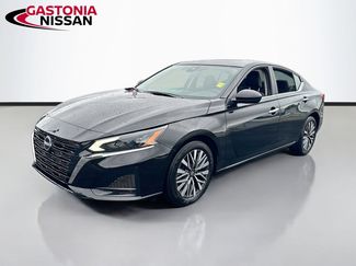 Used 2025 Nissan Altima 2.5 SV FWD video 3