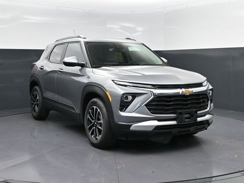 New 2026 Chevrolet TrailBlazer LT w/ Driver Confidence Package image 9