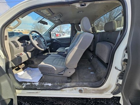 Used 2015 Nissan Frontier S image 19