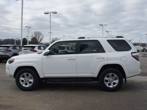 Used 2023 Toyota 4Runner SR5 Premium image 14