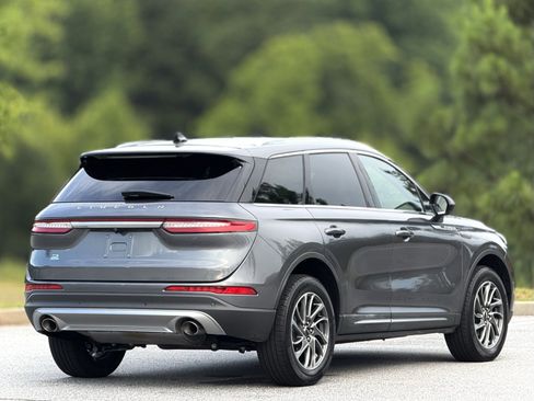 Used 2022 Lincoln Corsair FWD image 10