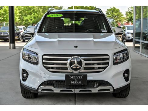 Certified 2026 Mercedes-Benz GLB 250 4MATIC image 4