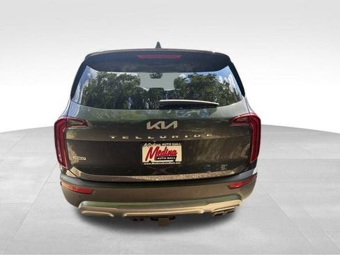 Used 2022 Kia Telluride S AWD/4WD image 6