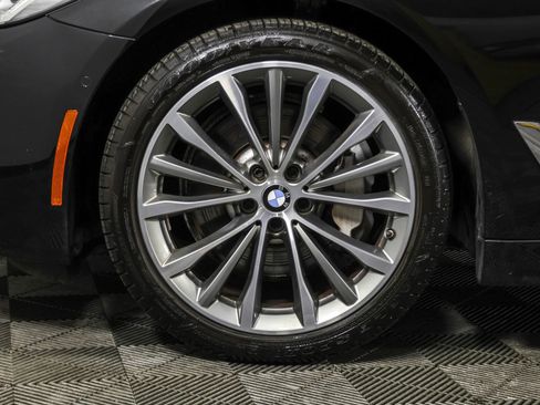 Used 2021 BMW 530i xDrive AWD/4WD image 21