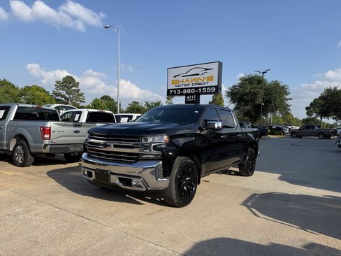 Used 2021 Chevrolet Silverado 1500 LTZ w/ LPO, Dark Essentials Package AWD/4WD image 46