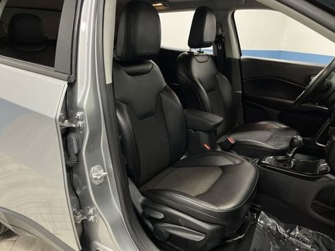 Used 2021 Jeep Compass Latitude image 26