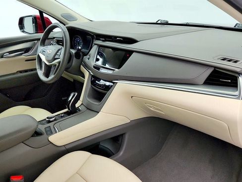 Used 2025 Cadillac XT5 Premium Luxury w/ Technology Package FWD image 22