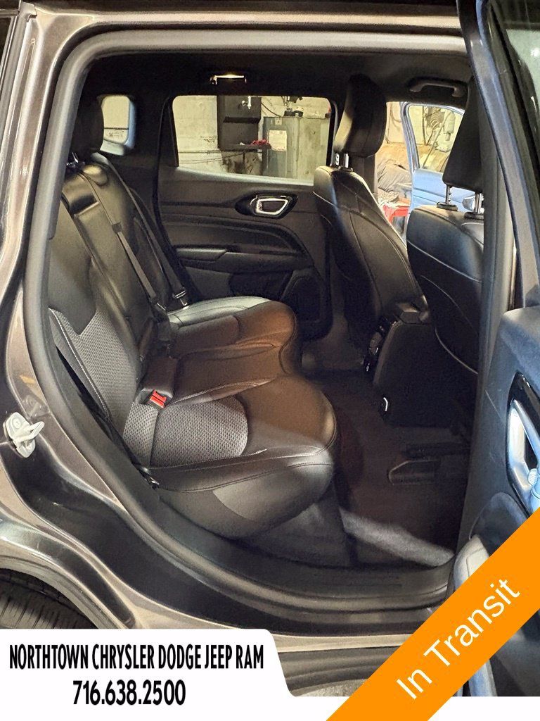 Used 2023 Jeep Compass Latitude w/ Convenience Group AWD/4WD image 15