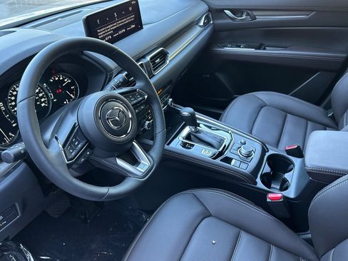 New 2025 MAZDA CX-5 Signature image 8