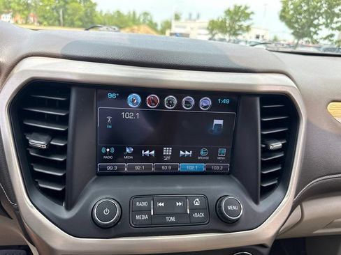 Used 2019 GMC Acadia Denali w/ Technology Package AWD/4WD image 23