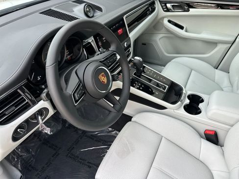 New 2026 Porsche Macan S AWD/4WD image 4