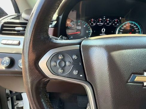 Used 2018 Chevrolet Suburban Premier image 29